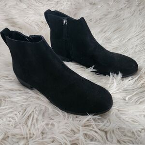 Aerosoles suede booties size 8.5